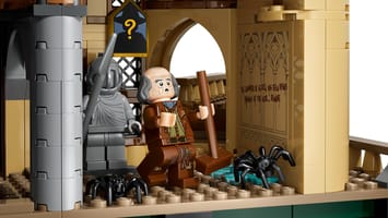 Набор LEGO Замок Хогвартс: восточное крыло