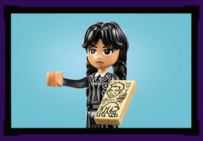 Набор LEGO Wednesday & Enid's Dorm Room