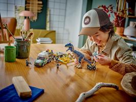 Набор LEGO Dinosaur Missions: Allosaurus Transport Truck