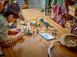 Набор LEGO Dinosaur Missions: Allosaurus Transport Truck