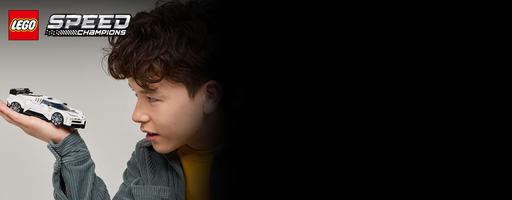 Набор LEGO Bugatti Centodieci Hyper Sports Car