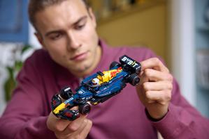 Набор LEGO Oracle Red Bull Racing RB20 F1 Race Car