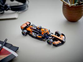 Набор LEGO McLaren F1 Team MCL38 Race Car