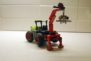 Набор LEGO Mini Claas Xerion
