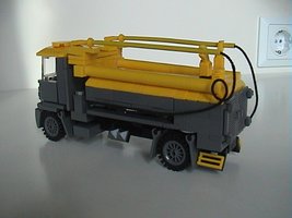 Набор LEGO Bedford QL RAF Refueling Truck