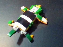 Набор LEGO Striped Lizard