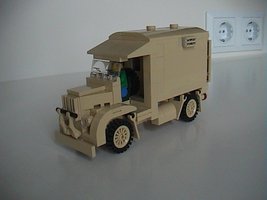Набор LEGO Austin K2 RAF Ambulance