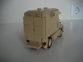 Набор LEGO Austin K2 RAF Ambulance