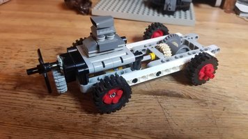 Набор LEGO MOC-131876 Chassis with 2-cylinder engine and differential