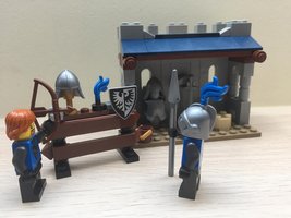 Набор LEGO 31120: Armor Shop Remake