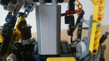 Набор LEGO 9397 Angry Bug
