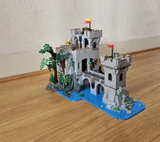 Набор LEGO 910001 Castle on the lake