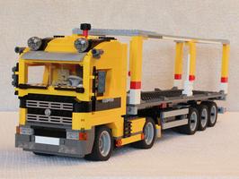 Набор LEGO Semi Truck with Trailer