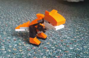 Набор LEGO Tiny T-Rex