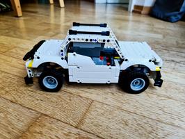 Набор LEGO MOC-80397 PKW mit Allradantrieb und Allradlenkung