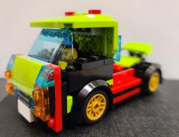 Набор LEGO MOC-90325 60258 Lime TRUCK