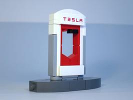 Набор LEGO Tesla Supercharger