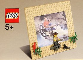 Набор LEGO Adventurers Photo Frame