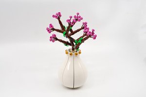 Набор LEGO 6317939 Peach Flower Vase